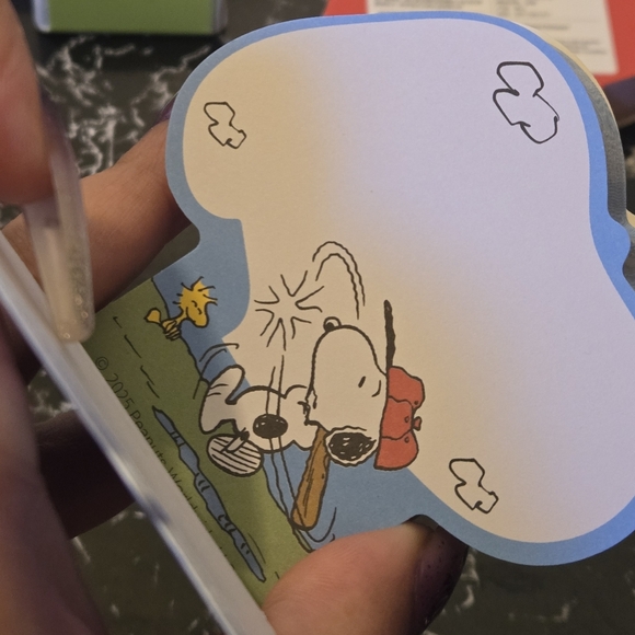 Snoopy Character Notepad Set - Picture 6 of 11
